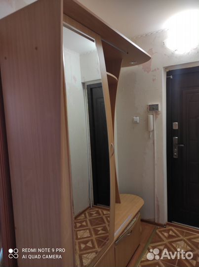 Продаётся прихожая