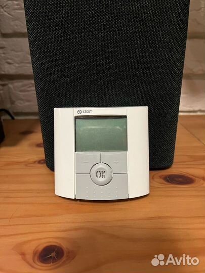 Электронный комнатный термостат stout BTD