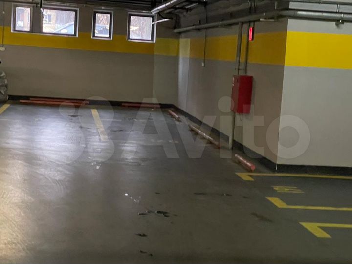 Машиноместо, 11 м²