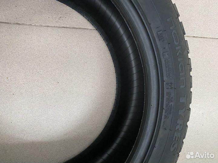 Nokian Tyres Hakkapeliitta 10p SUV 255/45 R20 105T
