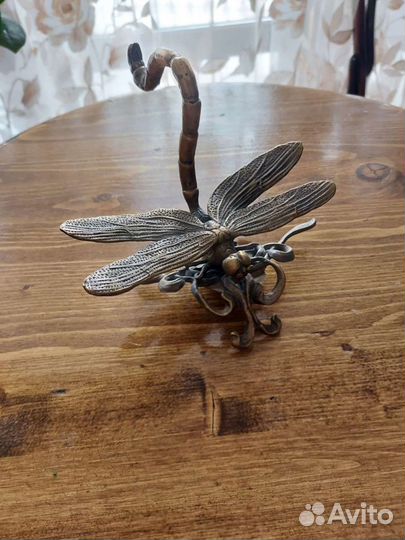 Стрекоза бронза