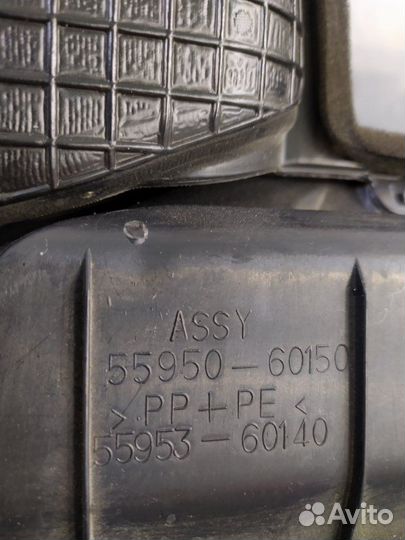 Воздуховод Lexus Lx570 3 3UR-FE 2010