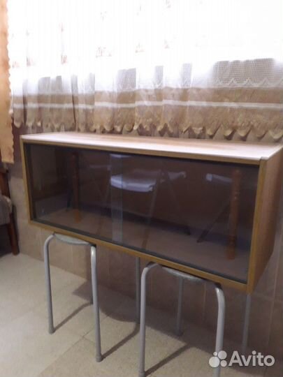 Книжные полочки