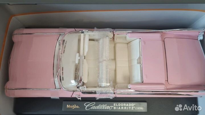 Модель автомобиля Maisto Cadillac Eldorado Biarrit