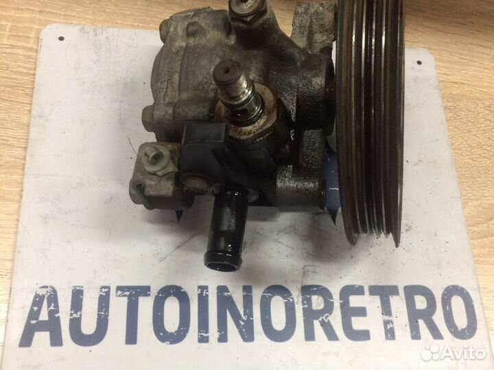 Насос гидроусилителя Mitsubishi MR272473