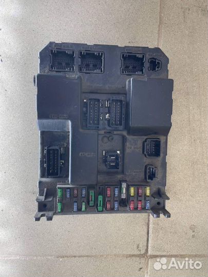 Блок предохранителей Peugeot 307 2001-2008 9651197