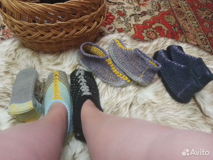 Вязаные носочки - пинетки