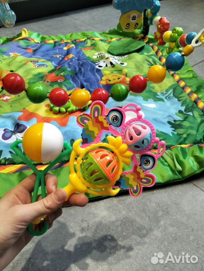 Развивающий коврик