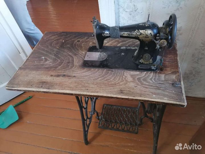 Швейная машина зингер Singer