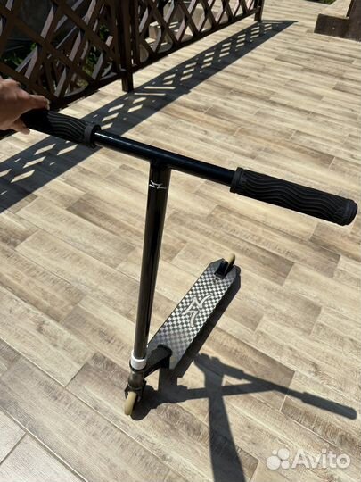 Трюковый самокат AO maven