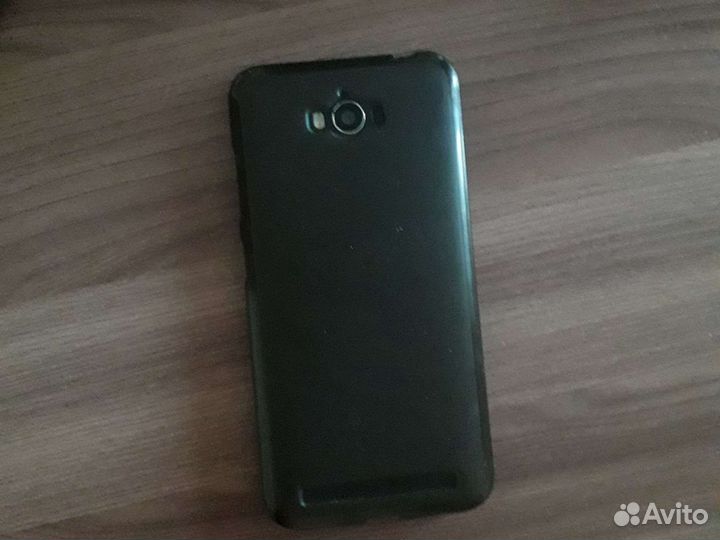 ASUS ZenFone Zoom ZX551ML (2016), 4/32 ГБ