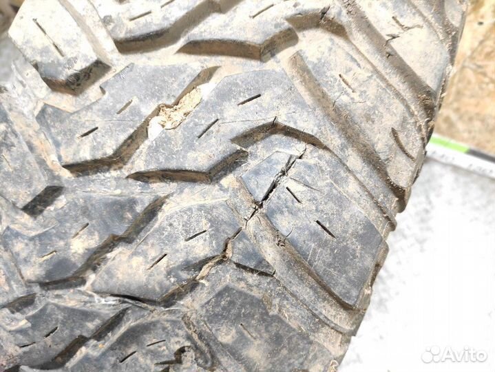 Cooper Discoverer STT 285/70 R17