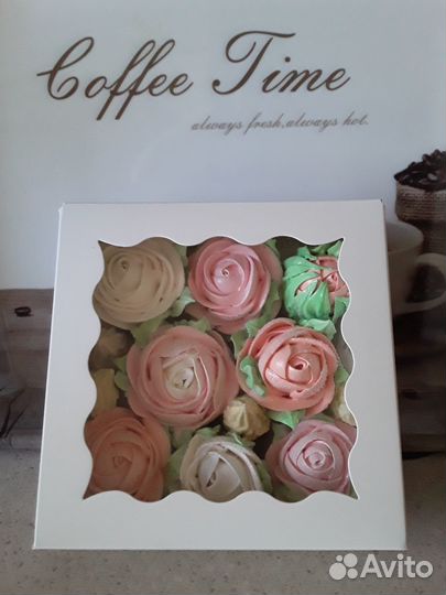 Зефирные букеты, коробочки и безе на заказ