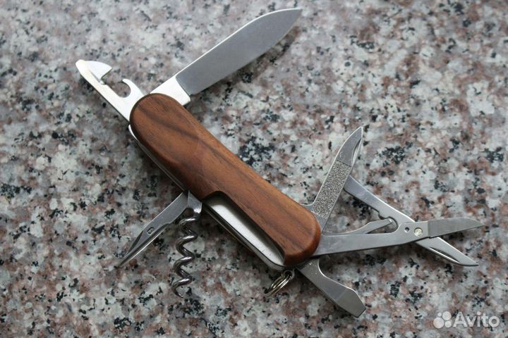 Victorinox EvoWood 14