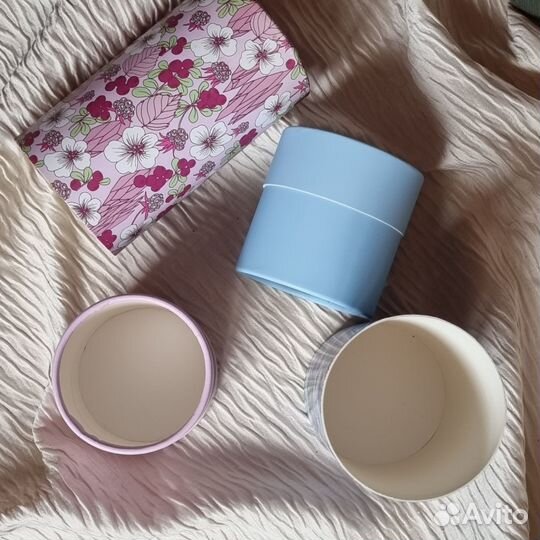 Картонные коробки, тубы для хранения от косметики