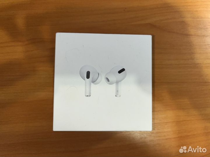 Коробка от airpods pro