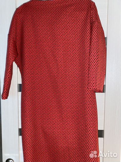 Платье красное в горошек