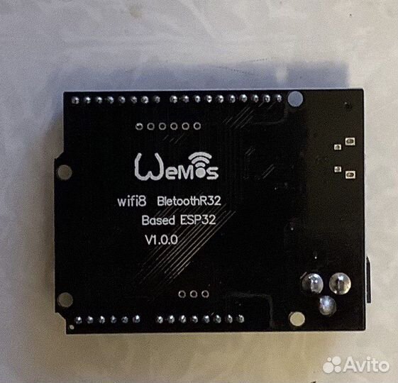 Arduino Wemos D1 R32