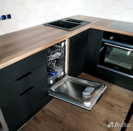 Кухонный гарнитур угловой в потолок на заказ