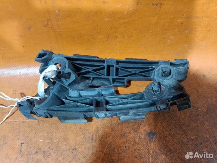 Кронштейн бампера Mazda 6 Atenza sport wagon ghefw передний