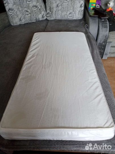 Матрас детский 120 60 бу в хорошем состояние
