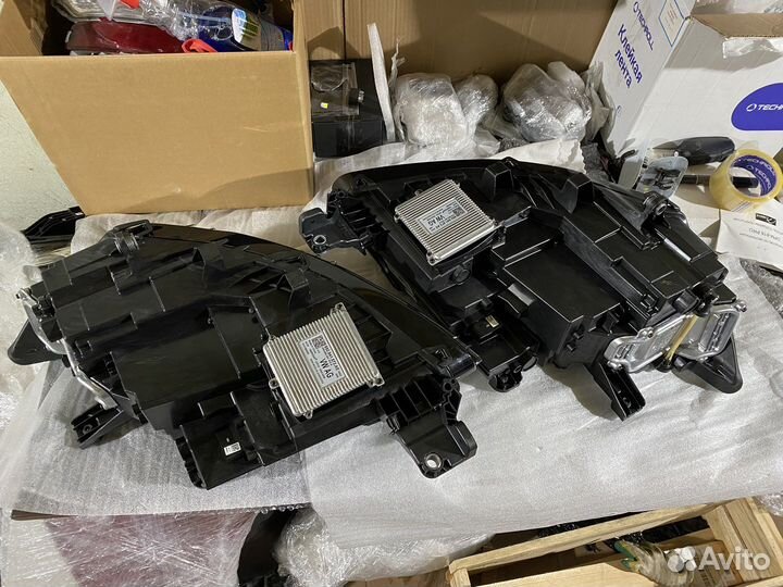 Фара правая левая VW T7 fulled