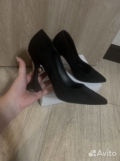 Туфли женские на каблуке