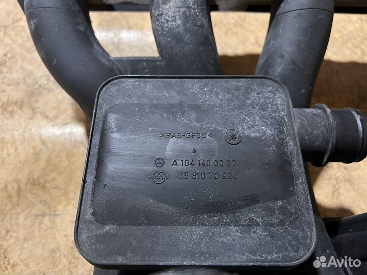 Коллектор впускной Mercedes M104