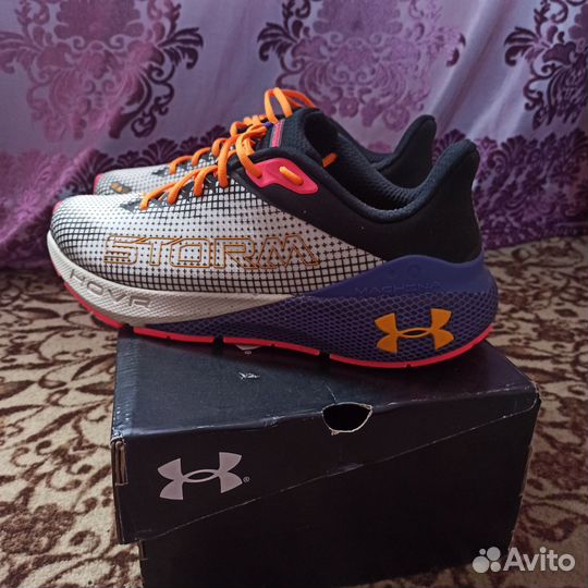 Кроссовки Under Armour hovr Machina Storm