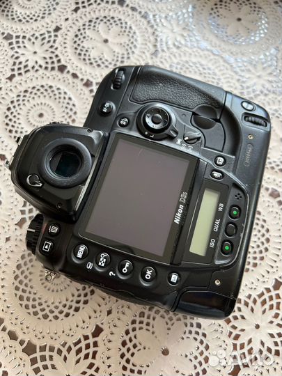 Nikon D3s + Nikon 24-70 ED 2.8