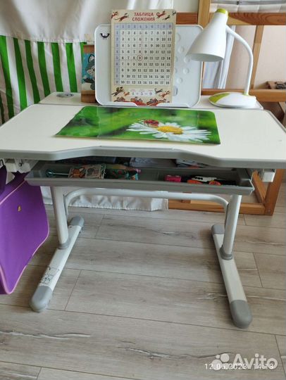 Растущая парта и стул бу