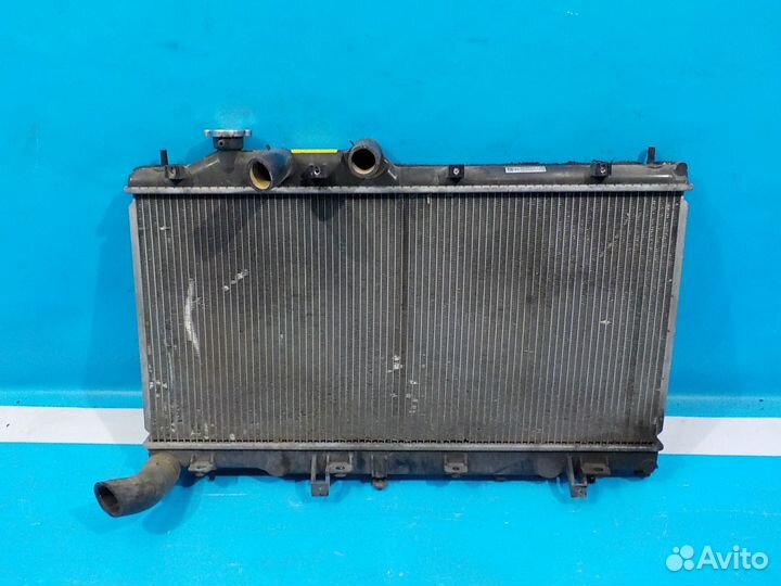 Радиатор охлаждения двигателя Subaru Legacy Outbac