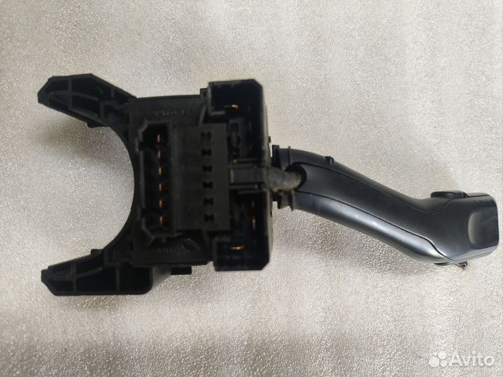 Переключатель стеклоочистителя Skoda fabia1