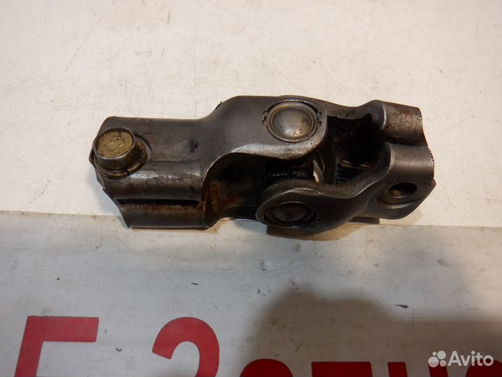 Крестовина Карданчик рулевого вала Mazda 626