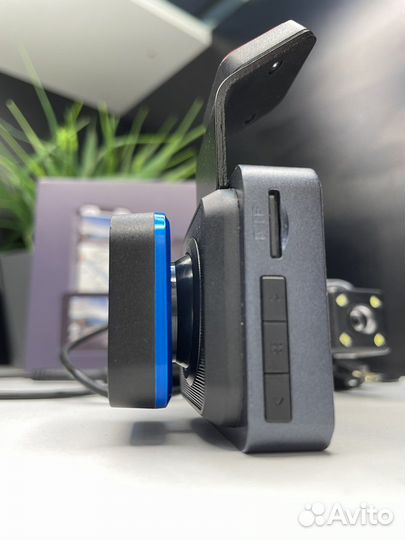 Автомобильный видеорегистратор с wi-fi