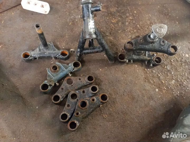 Траверсы Урал Днепр