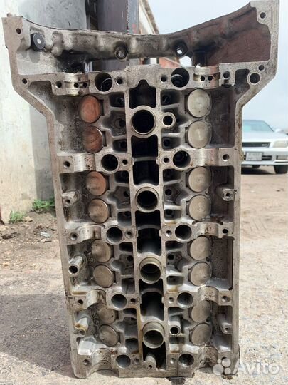 ГБЦ M111.960 w124 2.2