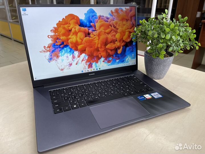 Ультрабук Huawei/Как новый/В коробке/15 дюймов