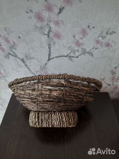 Корзина плетёная