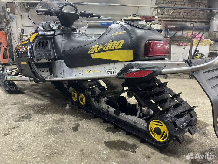 Снегоход summit 700