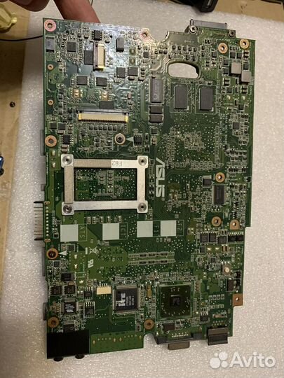 Материнская плата Asus K50