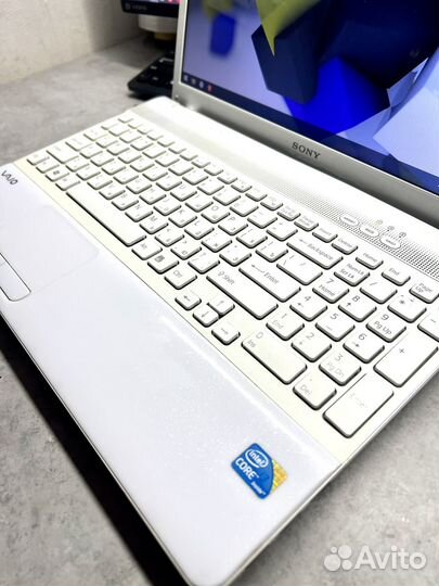 Мощный «Sony« i3 на SSD (4ядра/6 Gb)