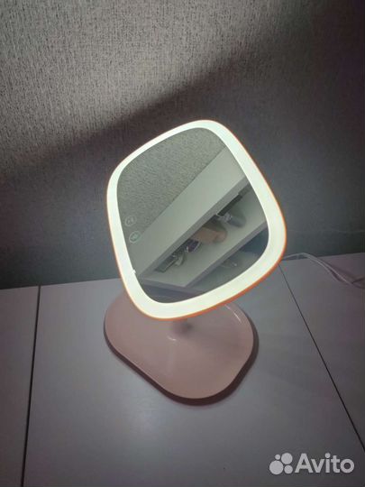 Зеркало с подсветкой настольное