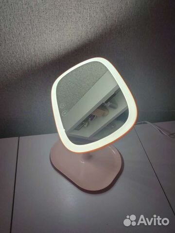 Зеркало с подсветкой настольное