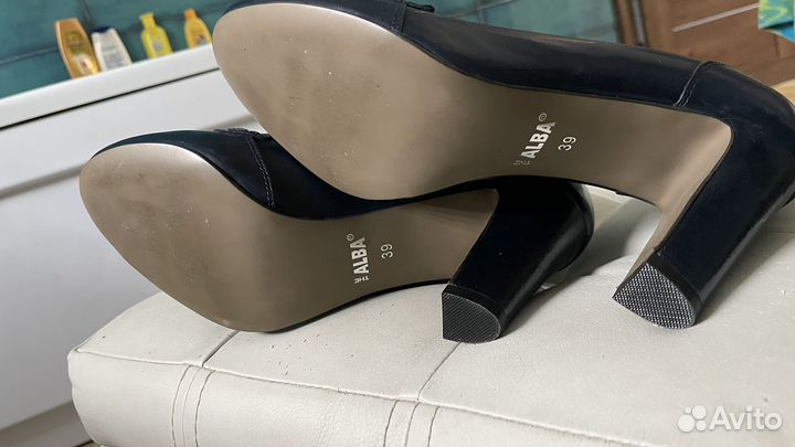 Туфли, ботильоны, босоножки 39-40