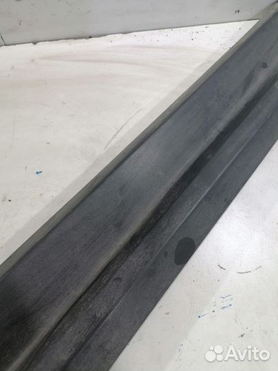 Накладка двери передняя левая (Geely Coolray)