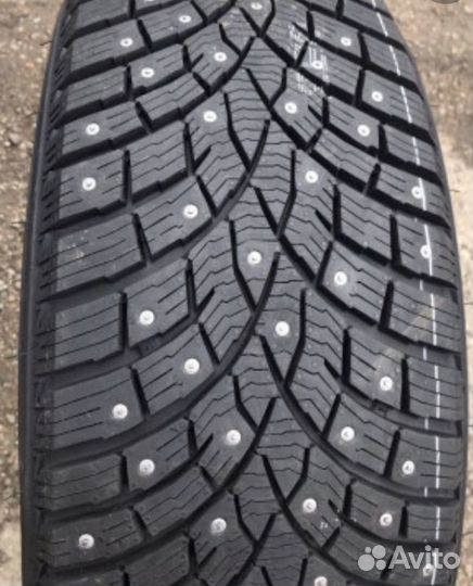 Triangle IcelynX TI501 235/65 R17
