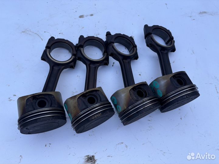 Поршень Шатун комплект N7Q Renault Volvo 2.0