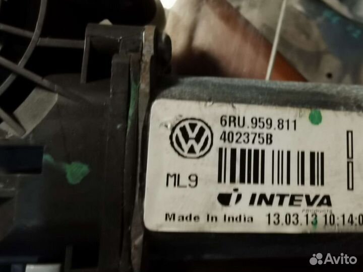 Стеклоподъемник задний Фольксваген Поло Седан