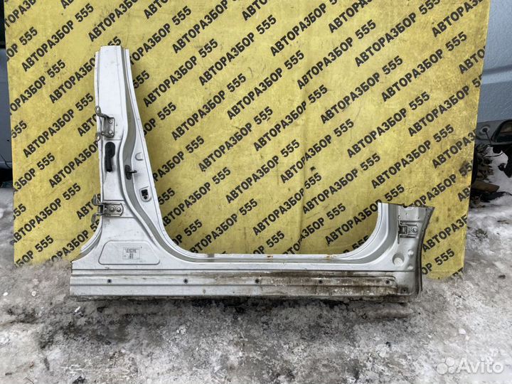 Порог со стойкой правый Nissan Almera G15